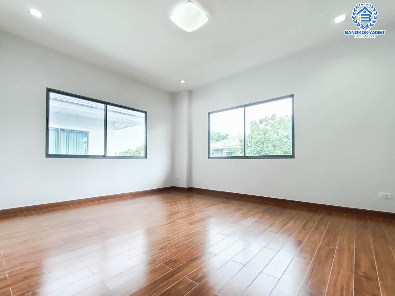 *****บ้านเดี่ยวมือสองนนทบุรี ม.เพอร์เฟคเพลส ราชพฤกษ์ บ้านดีไซน์ทันสมัย หลังมุม หน้าบ้านไม่ชนใคร เนื้อที่กว้าง 85 ตร.ว. ฟังก์ชัน 4 ห้องนอน 3 ห้องน้ำ 2 ที่จอดรถ พร้อมพื้นที่ใช้สอยกว่า 205 ตร.ม. กับทำเลโซนเมือง ที่เชื่อมต่อหลากหลายเส้นทาง หน้าโครงการติดถ.ราชพฤกษ์ ใกล้รถไฟฟ้าสถานี "บางรักน้อยท่าอิฐ"